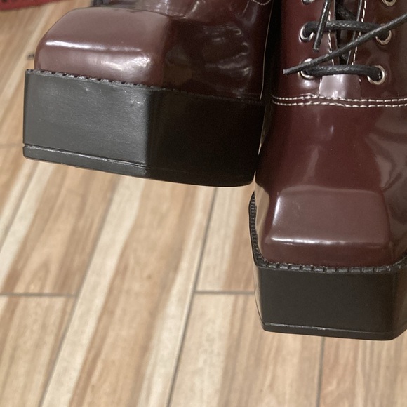 Gianni Bini Women's
Mazzen Oxford - Picture 6 of 8